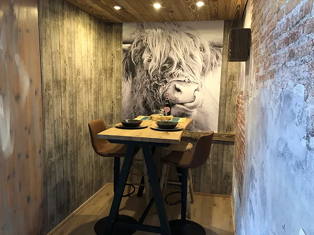 Eethoek met een hoge tafel